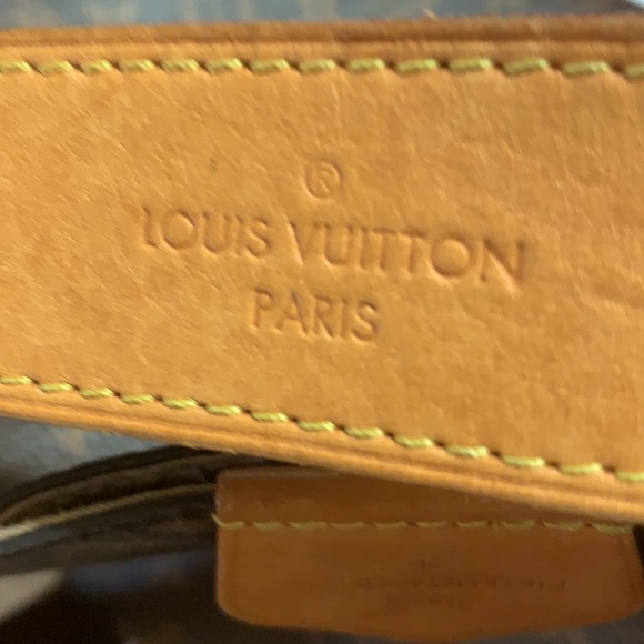 Louis Vuitton Graceful MM hobo handbag in monogram - Picture 6 of 8